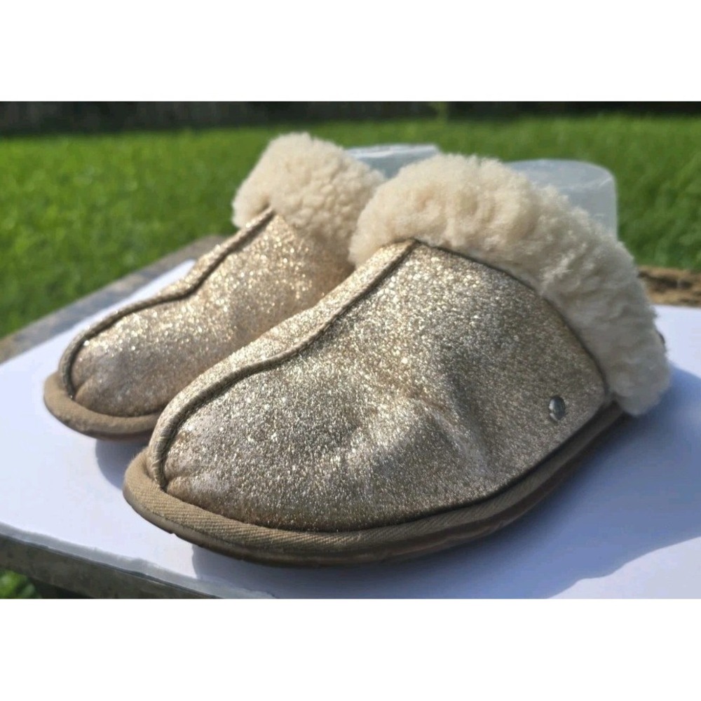 UGG Scuffette II Sparkle Gold Slippers Sz 8.5